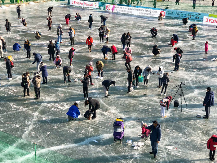  
The Sancheoneo Ice Festival is one of Korea’s top winter events. 
